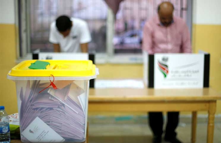 تقرير المركز العربي لحقوق الانسان عن