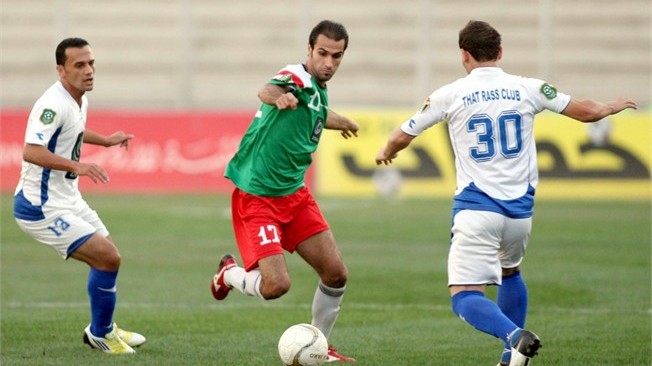 الوحدات يهزم ذات راس بثلاثية