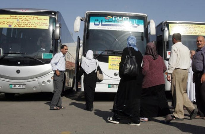 237 حافلة نقل حجاج اجتازته.. بدء