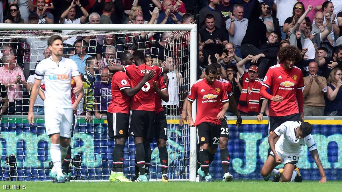 مان يونايتد يقضي على سوانزي بأربع