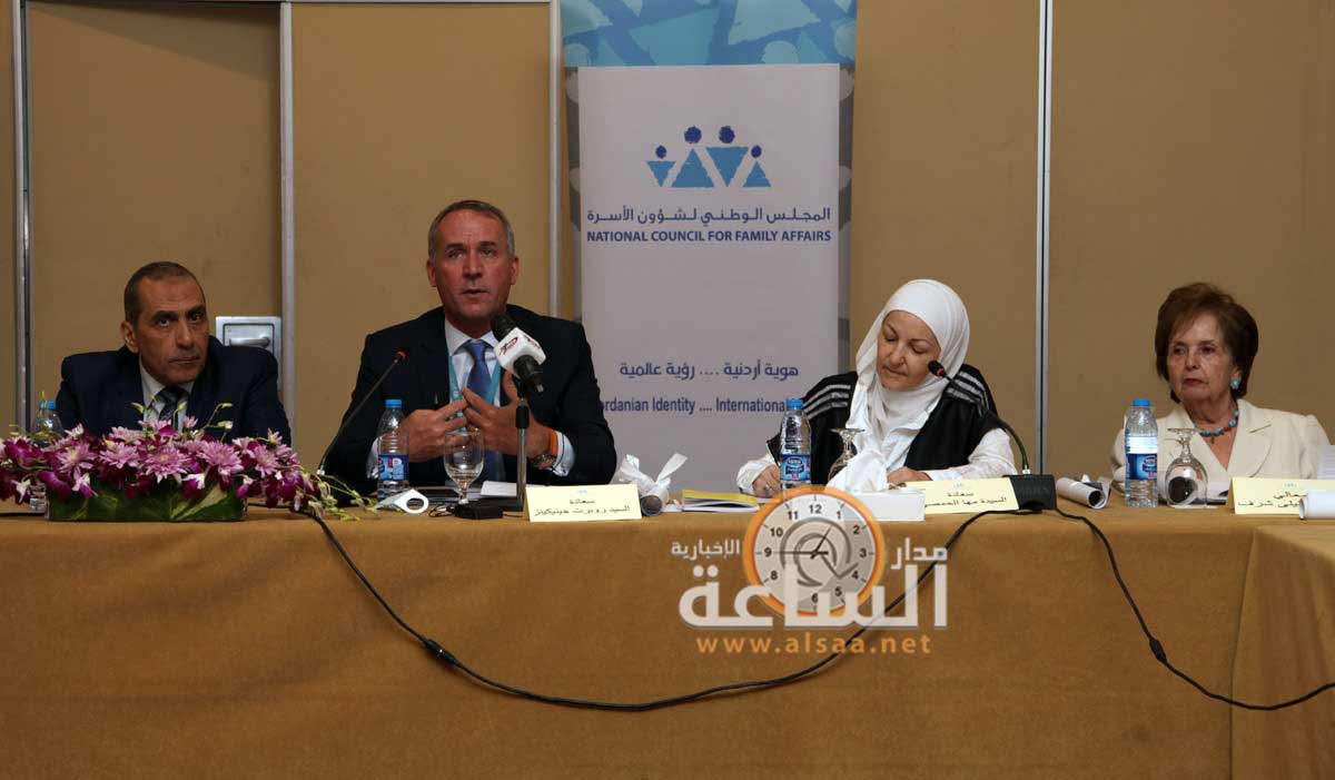 جلسة حوارية حول دور وسائل الاعلام