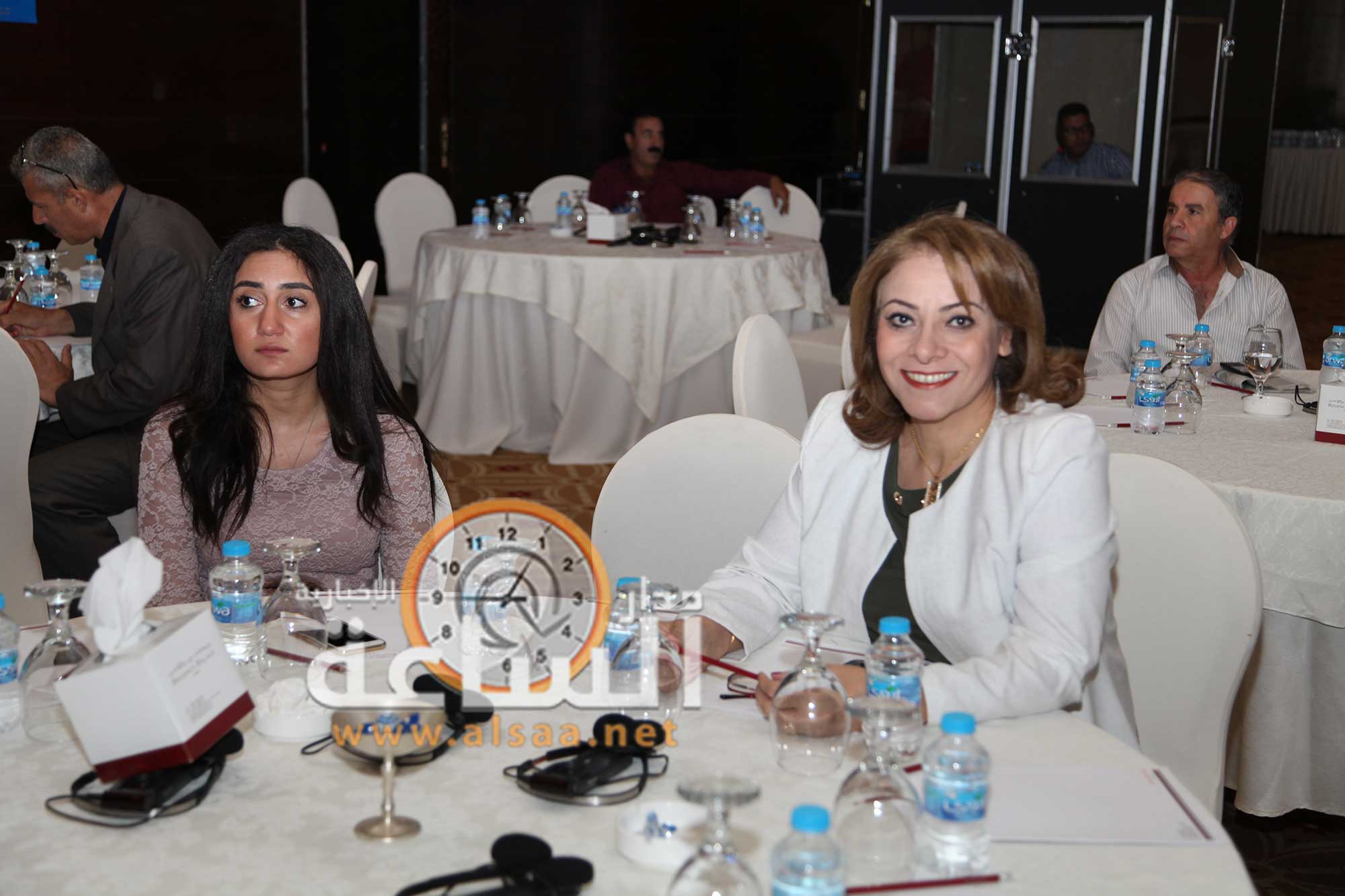 حفل لمركز الاعلاميات العربيات باختتام (تحضير-