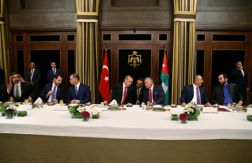 هكذا علقت «صحف عربية» على زيارة