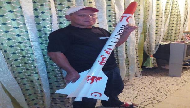 اخترع صاروخ يصل مداه “5” كلم..