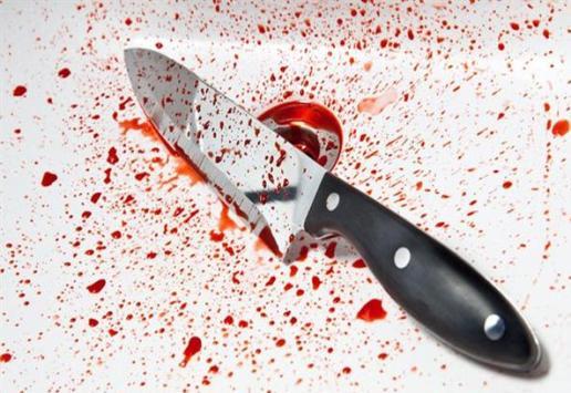 شاب يقطع يد فتاة لرفضها مرافقته