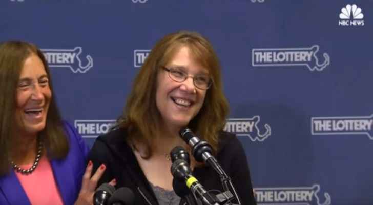 أمريكية فازت بـ 1639 1637 1640