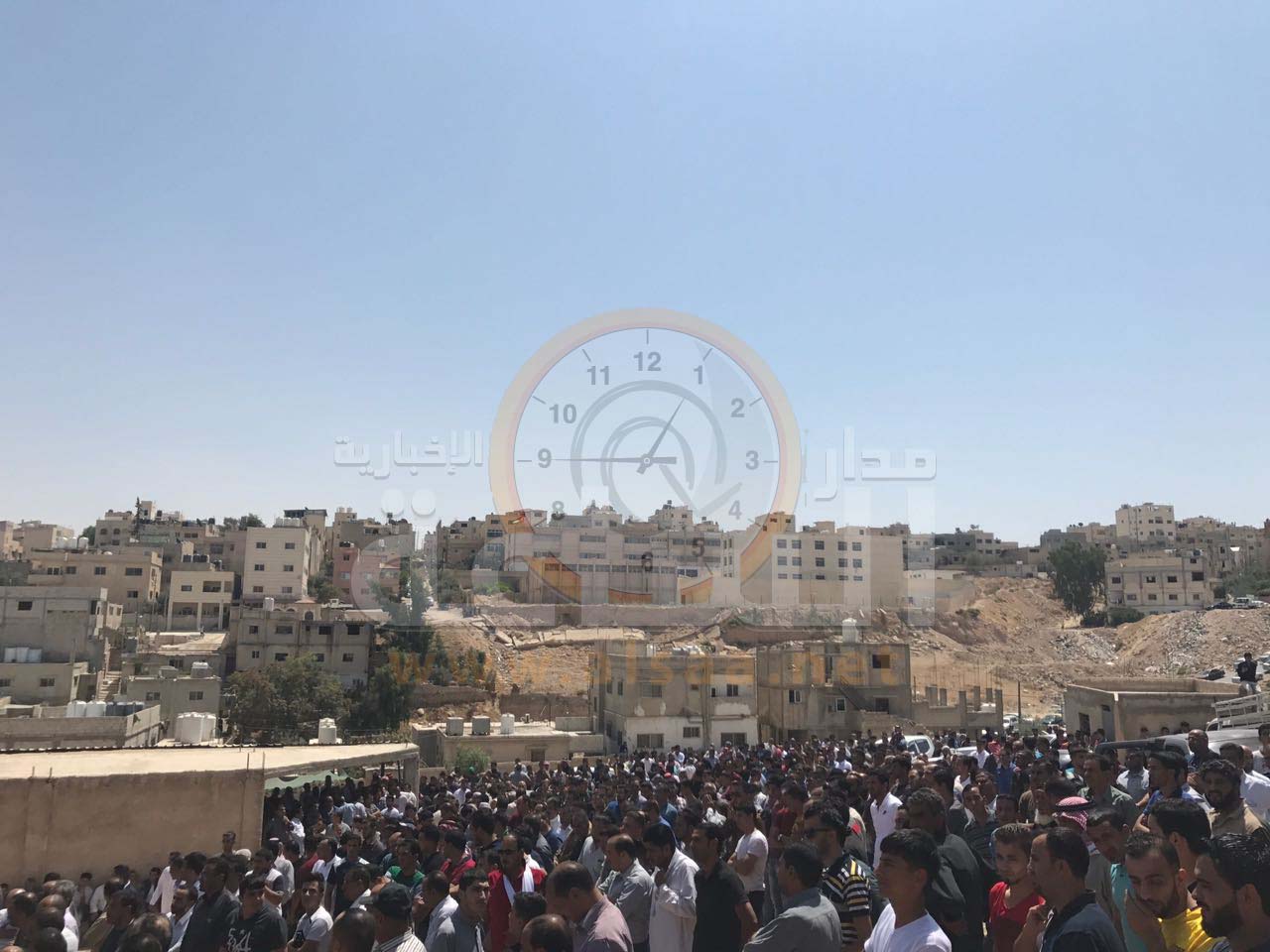 الخلايلة يدفنون ابنهم فادي ويتوعدون بحرق