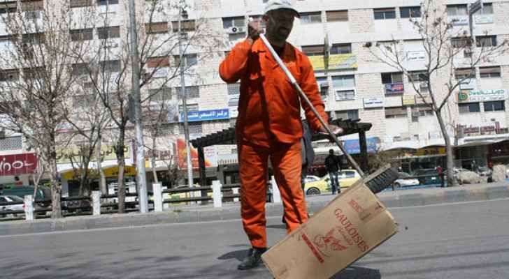 أمانة عمّان تلزم عمال الوطن بدوام