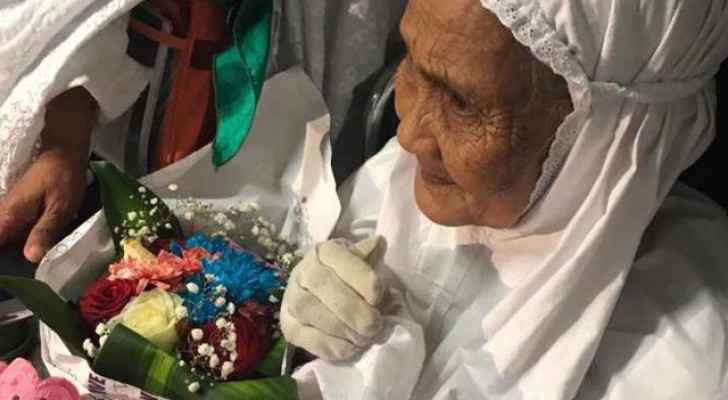 استقبال أكبر معمرة من حجاج إندونيسيا