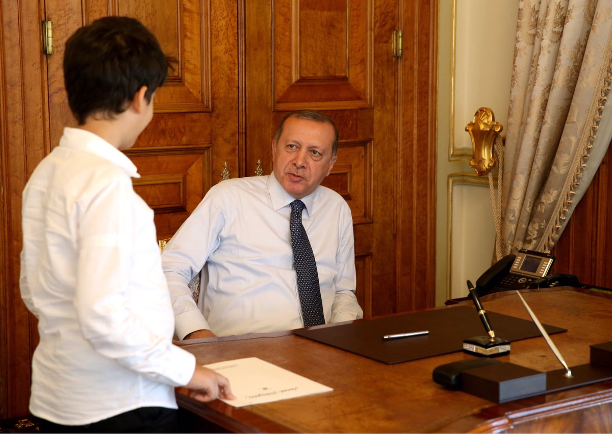 أردوغان ينشر صوره مع حفيده ’رفيق