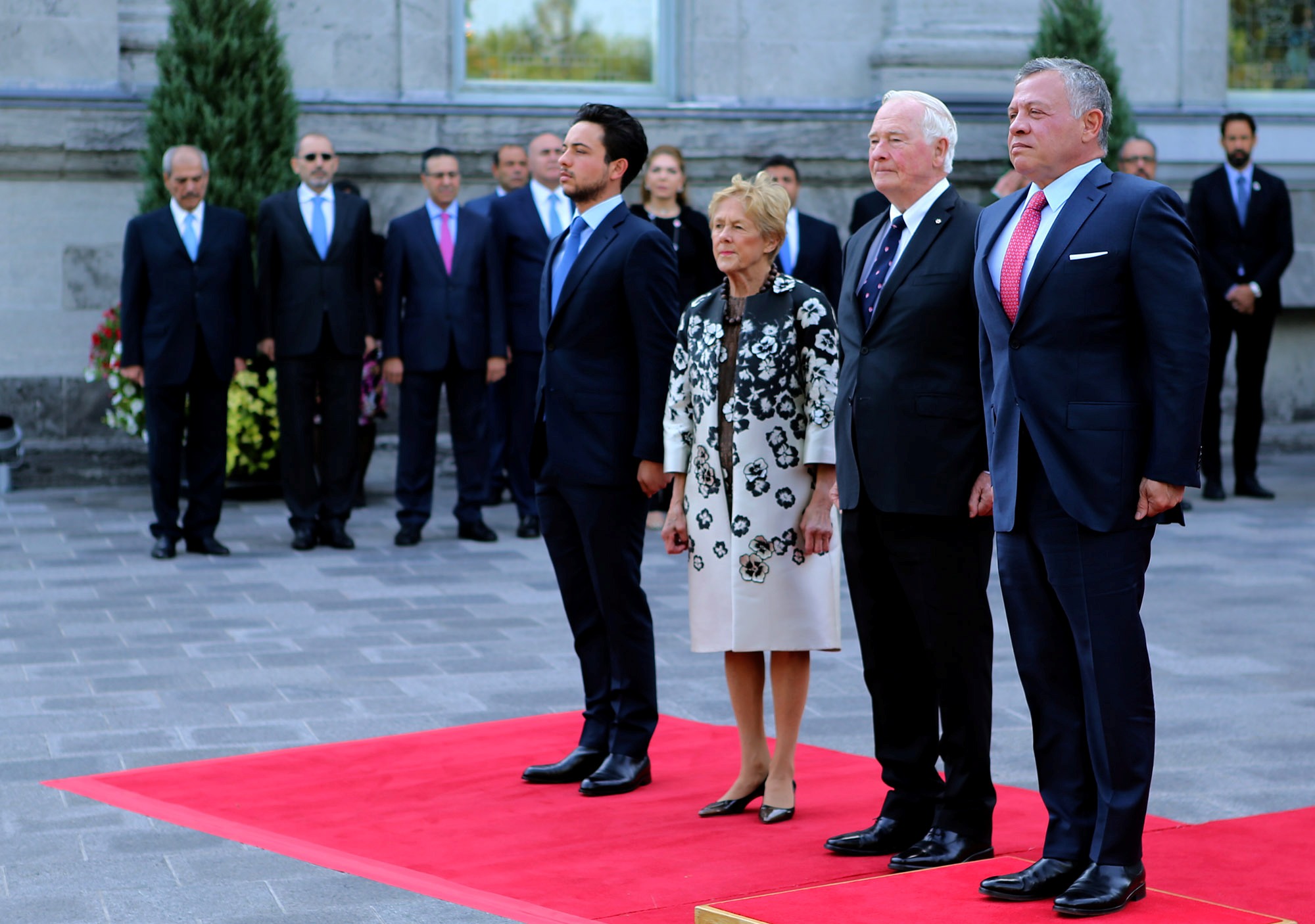 الملك يلتقي بحضور ولي العهد، الحاكم