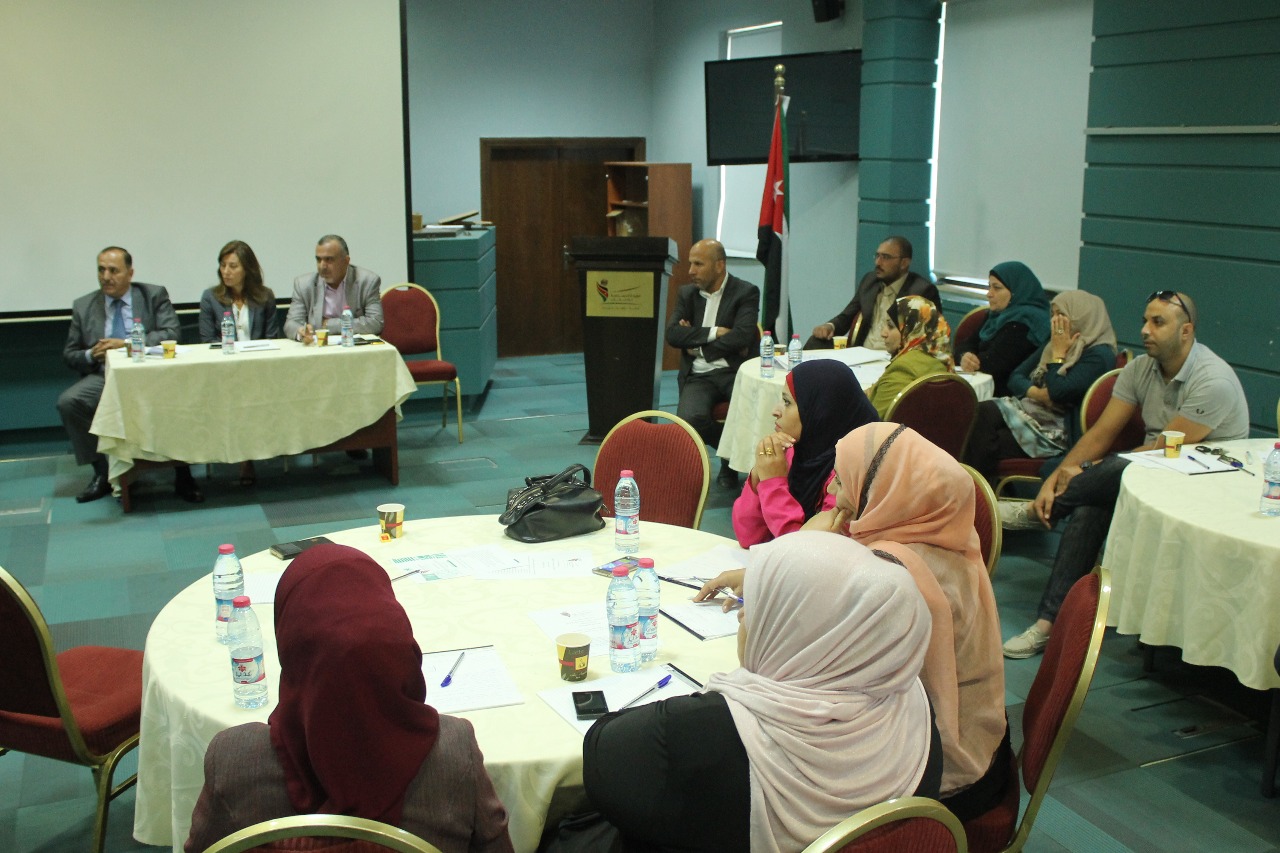 الهيئة المستقلة تلتقي لجان الاقتراع والفرز