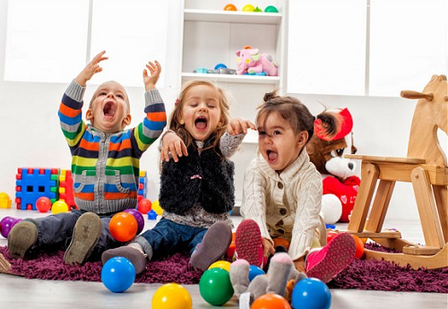 حضانة توهم العائلات برعاية أطفالهم