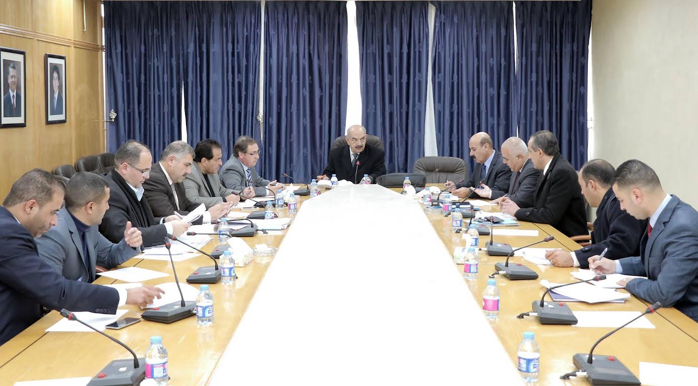 الصحة النيابية تواصل مناقشة حماية البيئة