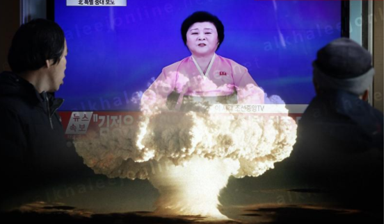 ’مذيعة القنبلة الهيدروجينية‘.. سبعينية تثير الرعب