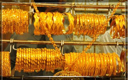 الذهب يقفز لأعلى مستوى في عام