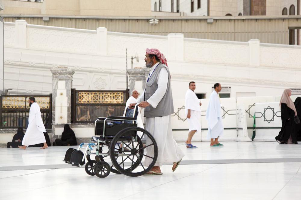 طاف بالكعبة 700 مرة ولم يحج