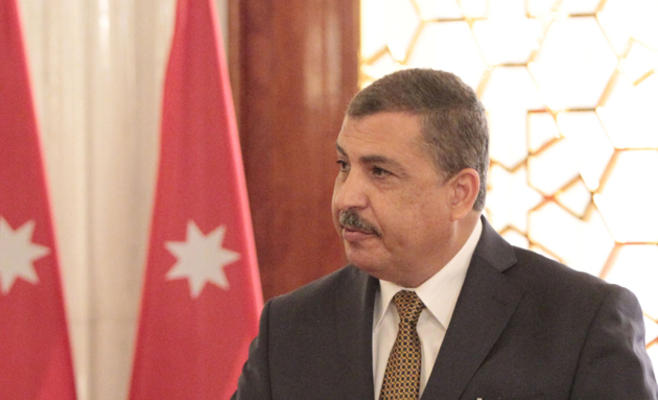 قرار حكومي بتخفيض العمالة الوافدة في