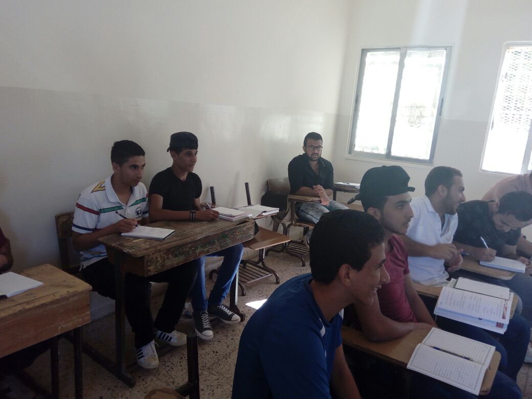 مدرسة شاعر الوطن حبيب الزيودي بالصورة