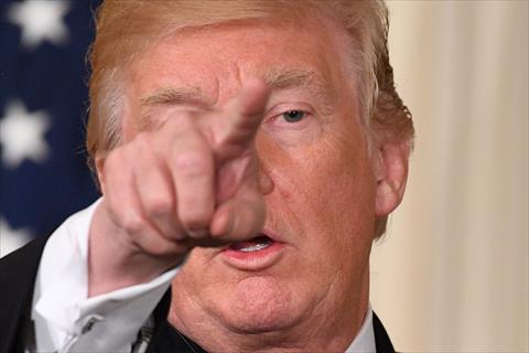 ترامب: بين قطر والإمارات والسعودية