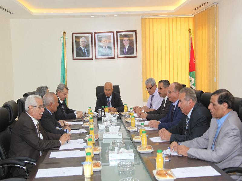 تشكيلات عمداء في جامعة آل البيت