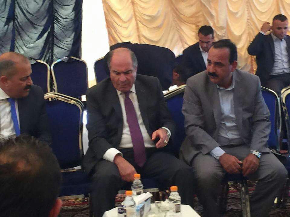 الملقي في مضارب عشائر القرعان معزيا..