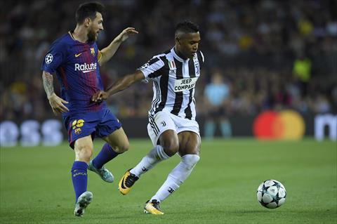 الساحر ميسي يقود برشلونة لفوز ساحق