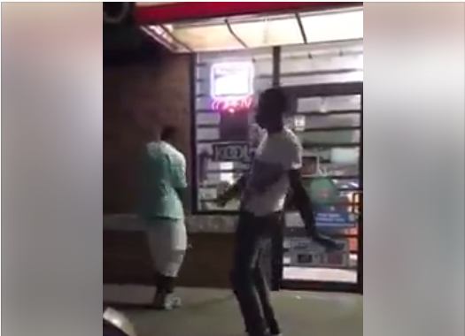 شبان أمريكيون يرقصون على اهازيج اغنية