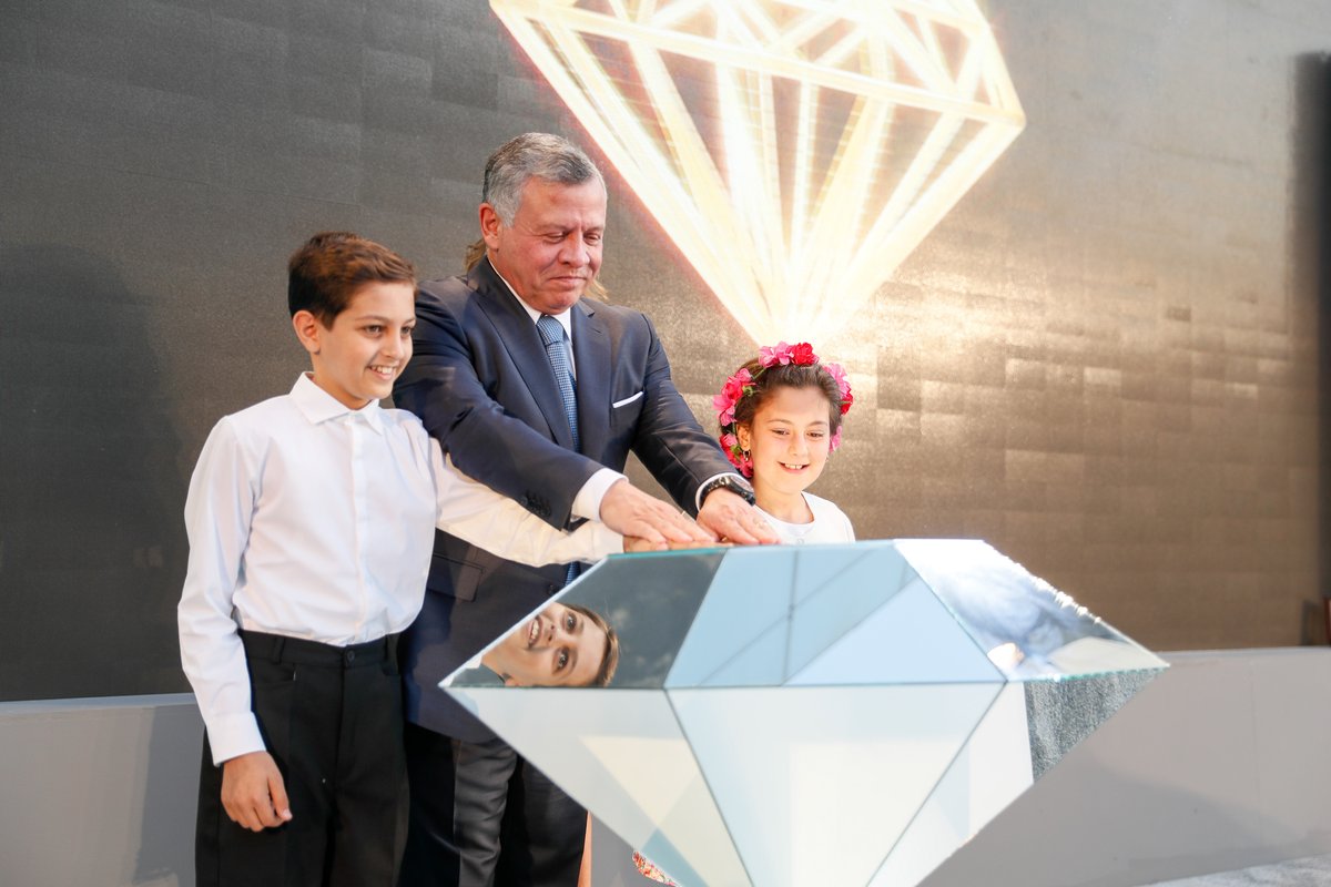 الملك: ما بدأ حلما لدى الحسين