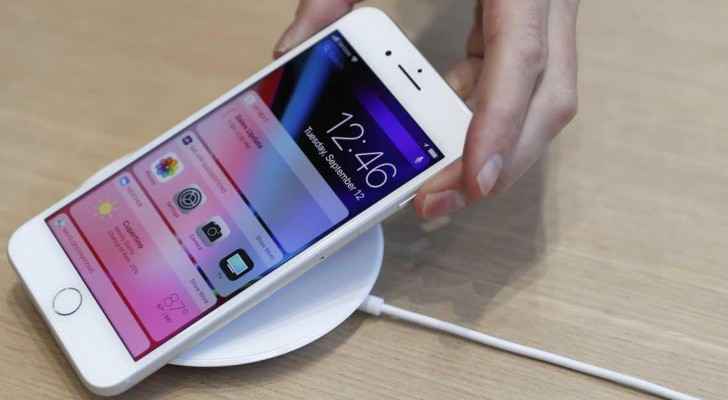 ميزة الشحن اللاسلكي متاحة لهواتف آيفون