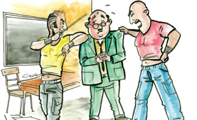 المفرق: طالب وشقيقه يدخلان مدير مدرسة