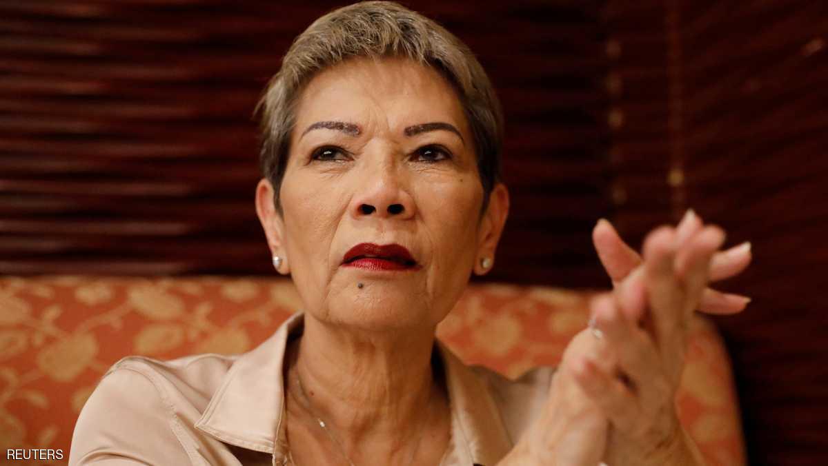 أخت رئيس الفلبين تكشف عقدته مع