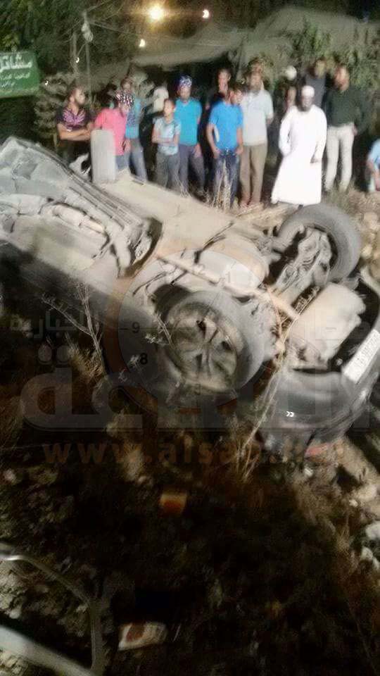 وفاة شاب بانقلاب مركبة على طريق