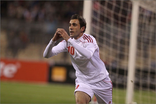 أحمد هايل يرفض تكريم العربي.. وذبائح