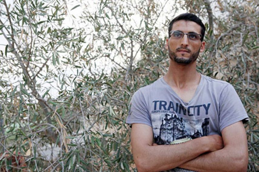 الشاباك يحتجز طالبا من النقب يدرس