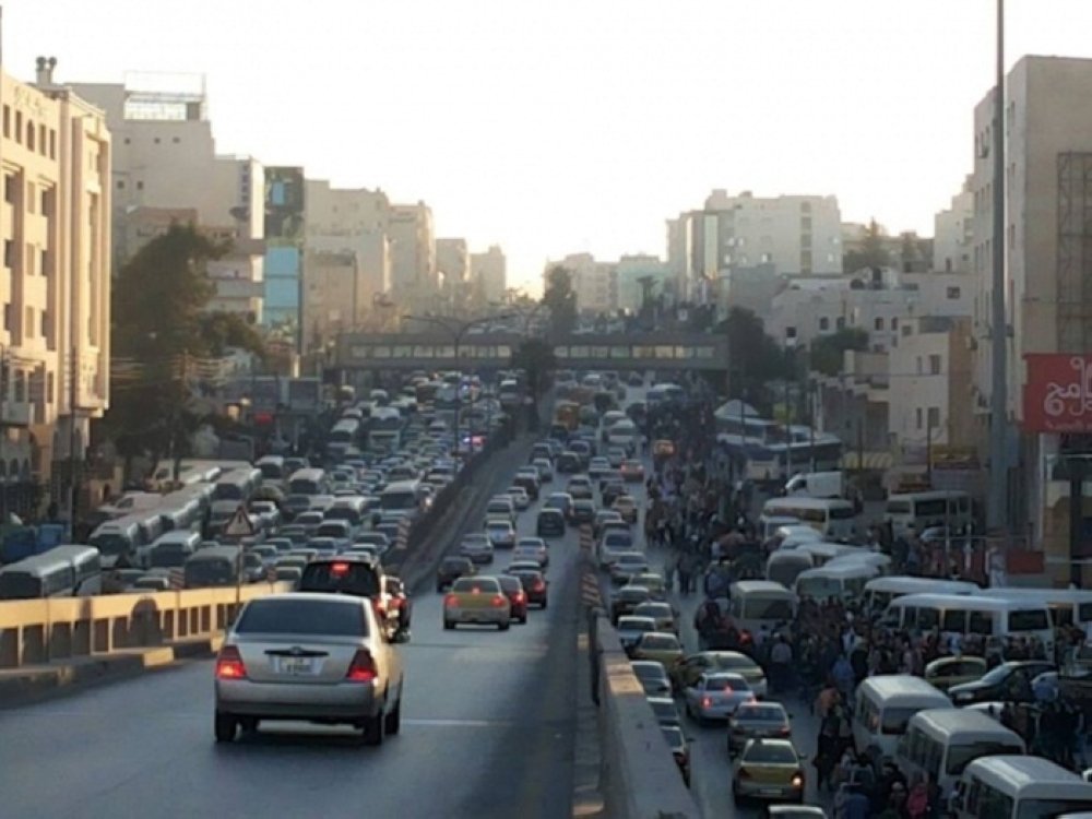 عمان.. إغلاق جزئي بمنطقة دوار صويلح