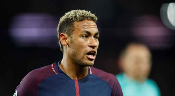 بالفيديو.. شجار بين نيمار وكافاني حول