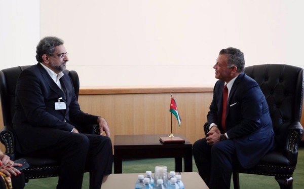 الملك يلتقي رئيسي وزراء الباكستان وإيطاليا