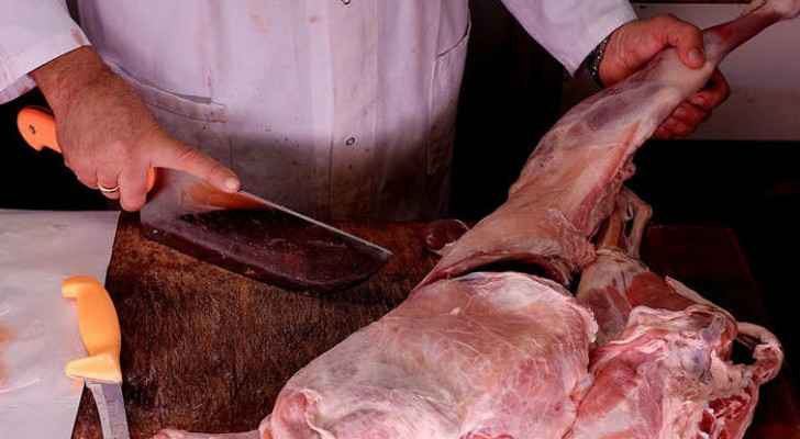 هذه حقيقة ضبط محل لبيع لحوم