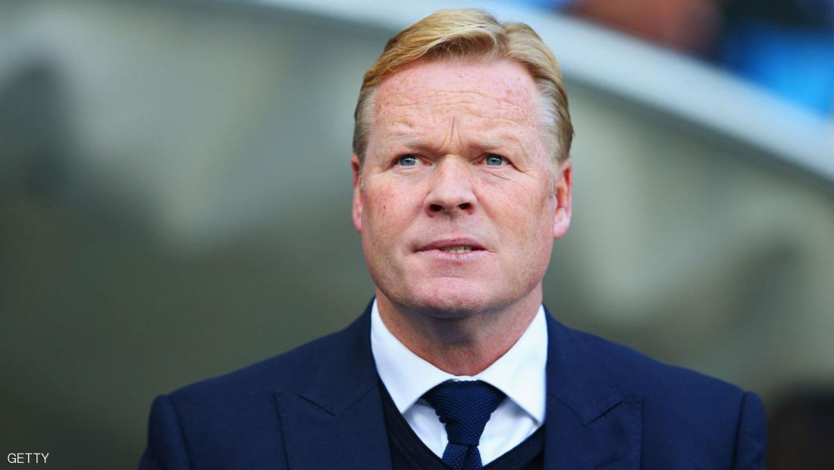 مدرب إفرتون: لا تضغطوا على لاعبي