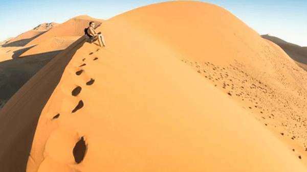 مصر.. إنقاذ 21 سوريا بعدما تركتهم