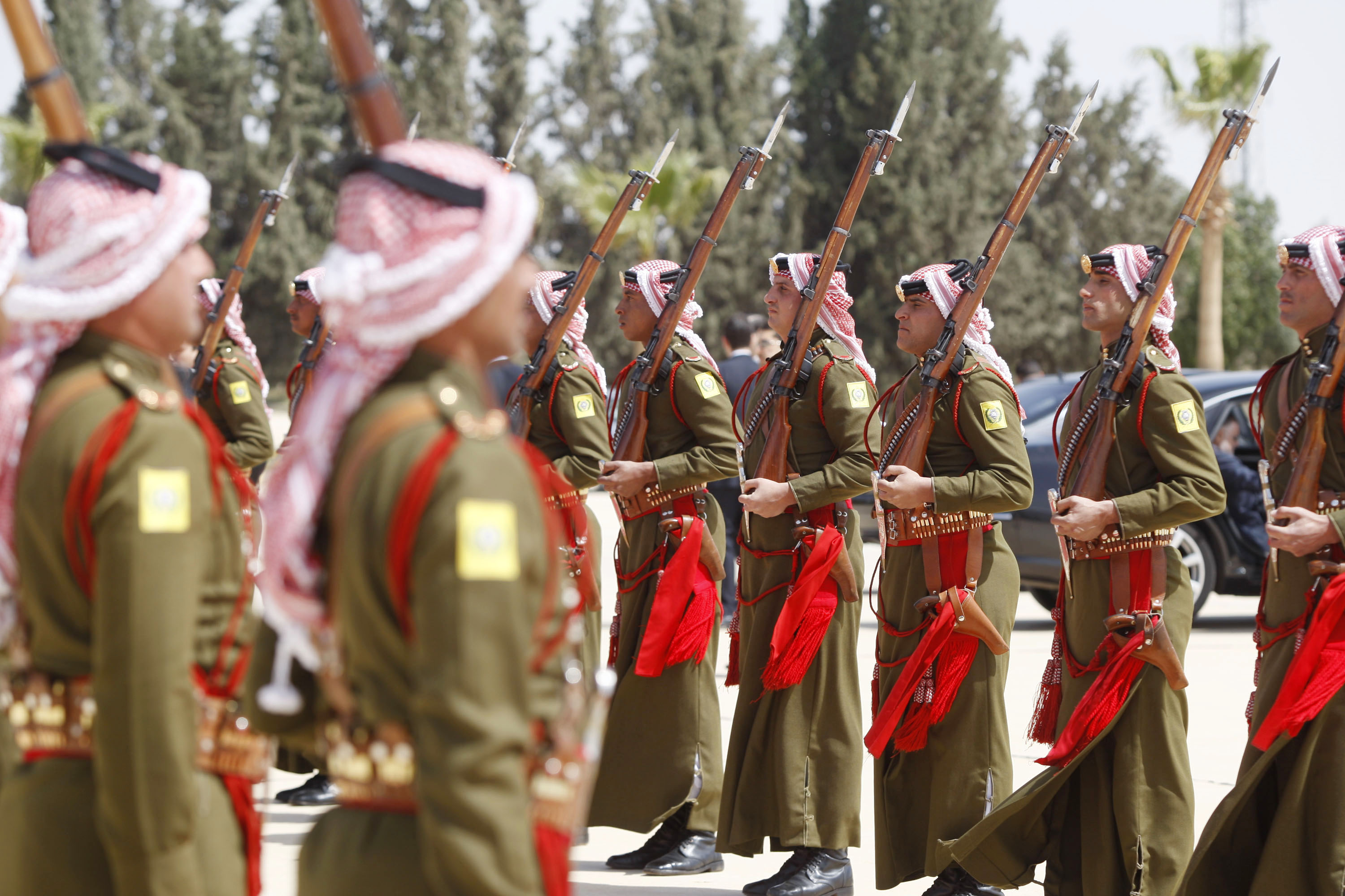 سيظل العسكر ملح البلاد