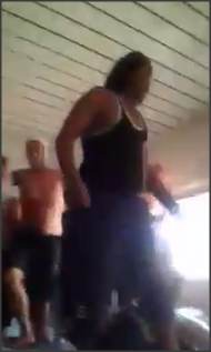 شغب واشتباكات بين نزلاء ورجال أمن