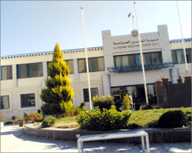 اجراءات قانونية بحق مصنع بمدينة الحسن