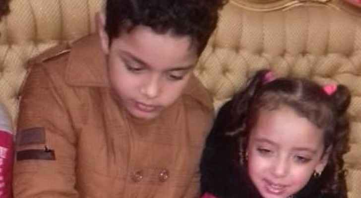 بالصور: أصغر عروسين بمصر