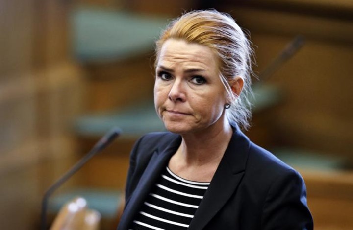 وزيرة دنماركية تنشر رسما مسيئا للنبي