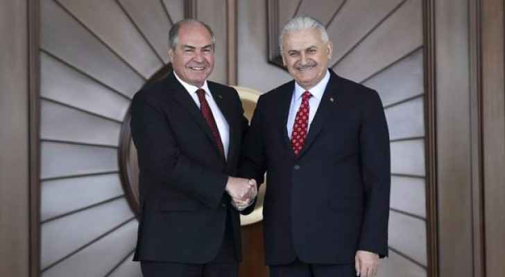 الملقي يوجه بإعادة النظر باتفاقية التجارة