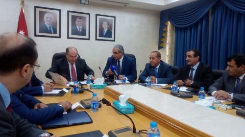 الملقي: لا تعديلات على ضربية الدخل