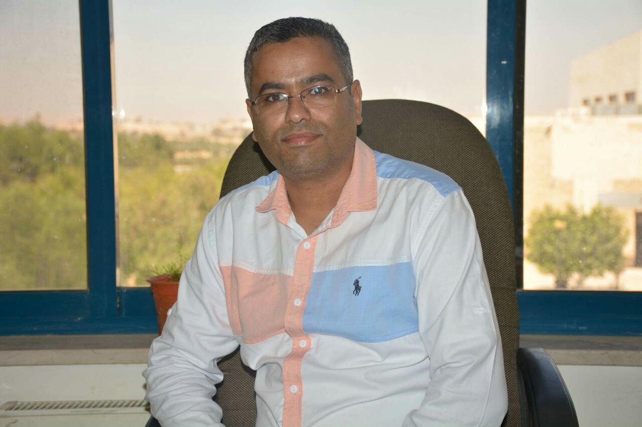 ترقية الدكتور أيوب السرحان إلى أستاذ