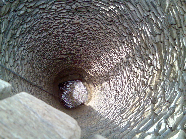 اربد: انقاذ شخصين غرقا في بئر